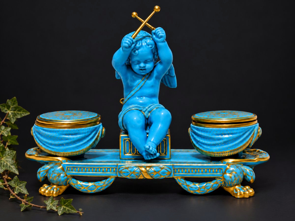 Samson Paris – Turquoise-blue And Gold Porcelain Inkwell Featuring "love As A Musician" – 19th Century