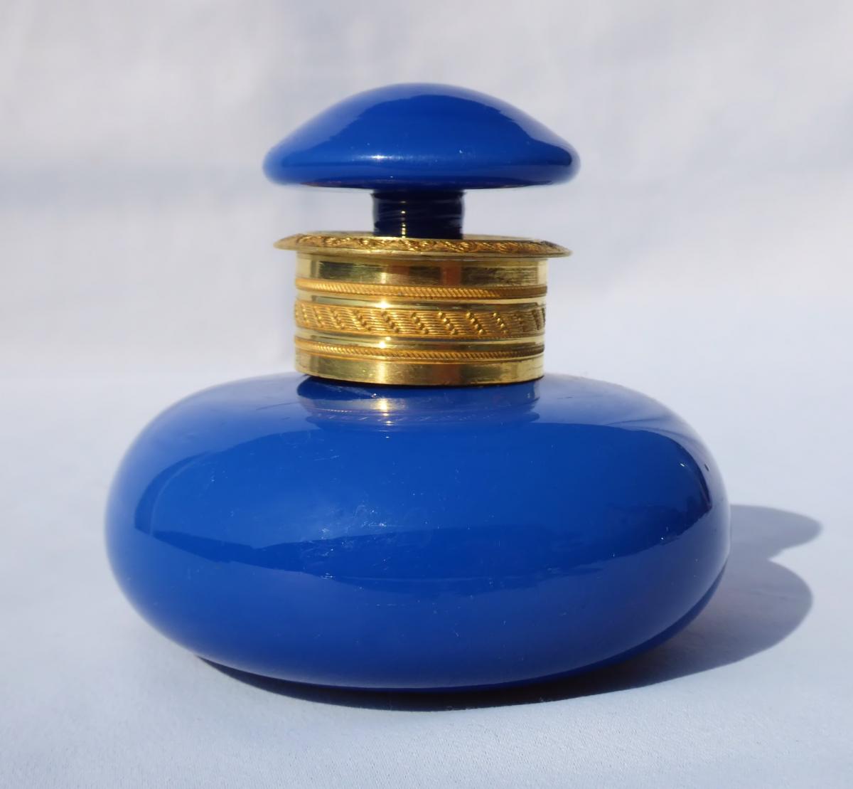 Perfume Bottle Opaline Blue, Louis Philippe / Charles X, Gilt Bronze Nineteenth Melissa