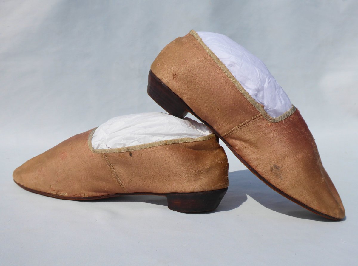 Pair Of Louis XVI Period Shoes / Shoes In Pink Silk XVIIIth Marie Antoinette Costume-photo-4