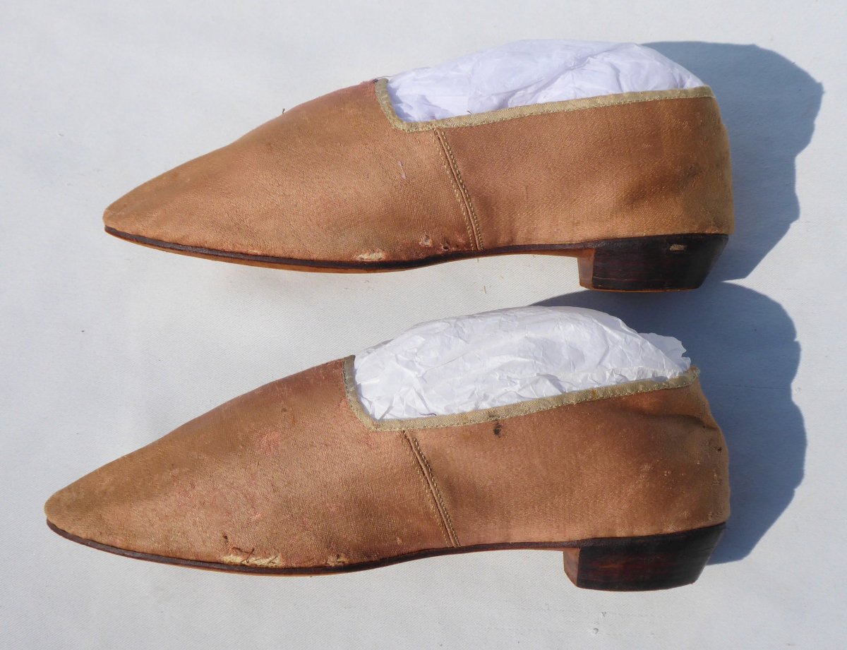 Pair Of Louis XVI Period Shoes / Shoes In Pink Silk XVIIIth Marie Antoinette Costume-photo-6