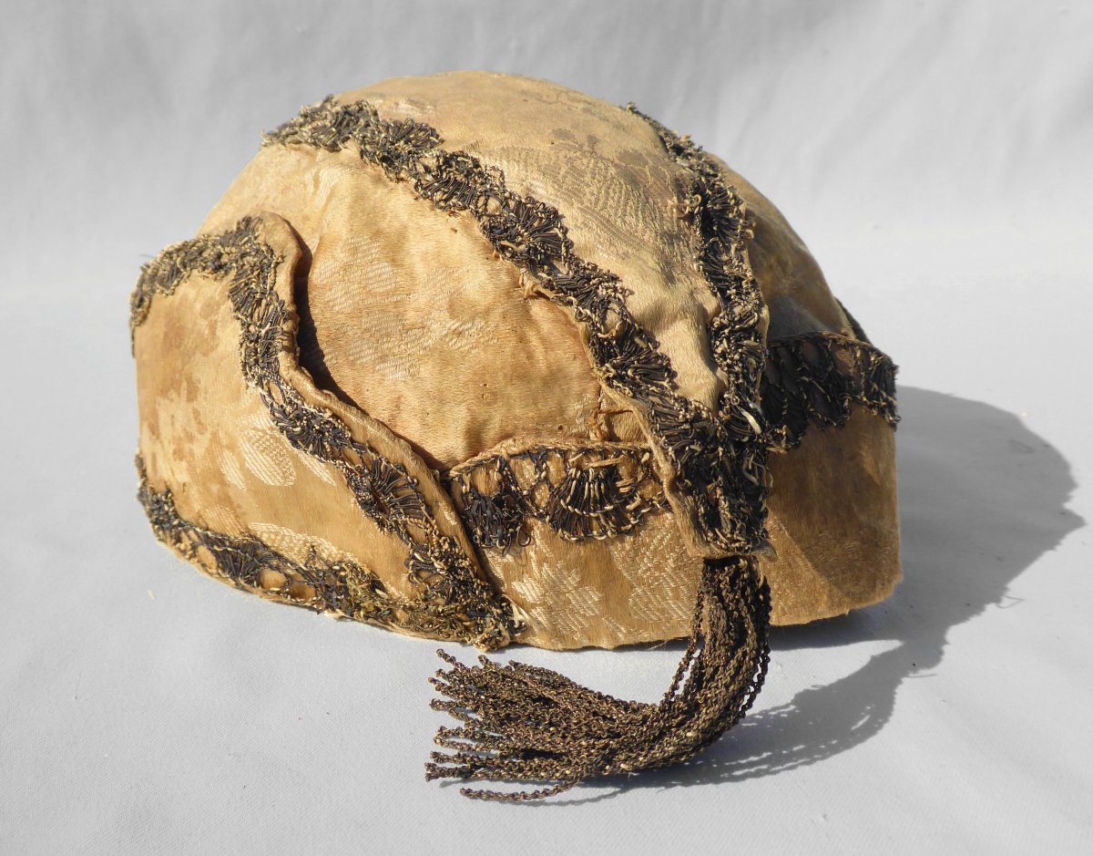 Bonnet d'Interieur d'Homme époque Louis XV , Soie , XVIIIe , Coiffe à La Sultane Costume Fumeur-photo-1