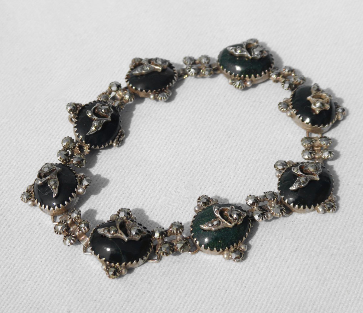 Bracelet époque Napoléon III Jaspe Héliotrope & Acier De Berlin , Perles Vert Empire Bijou XIXe-photo-4