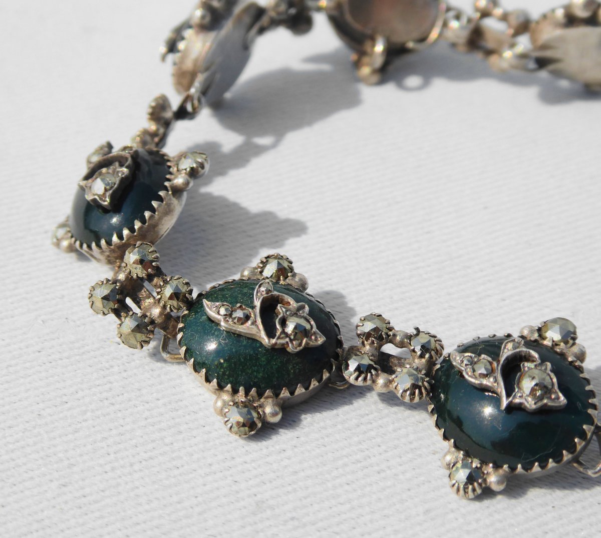 Napoleon III Bracelet Jasper Heliotrope & Berlin Steel, Green Pearls Empire Jewel Nineteenth-photo-3