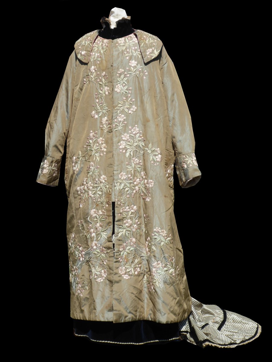 Interior Coat / Bathrobe In Embroidered Silk Late Nineteenth, Kimono, China, Costume Circa 1890-photo-2