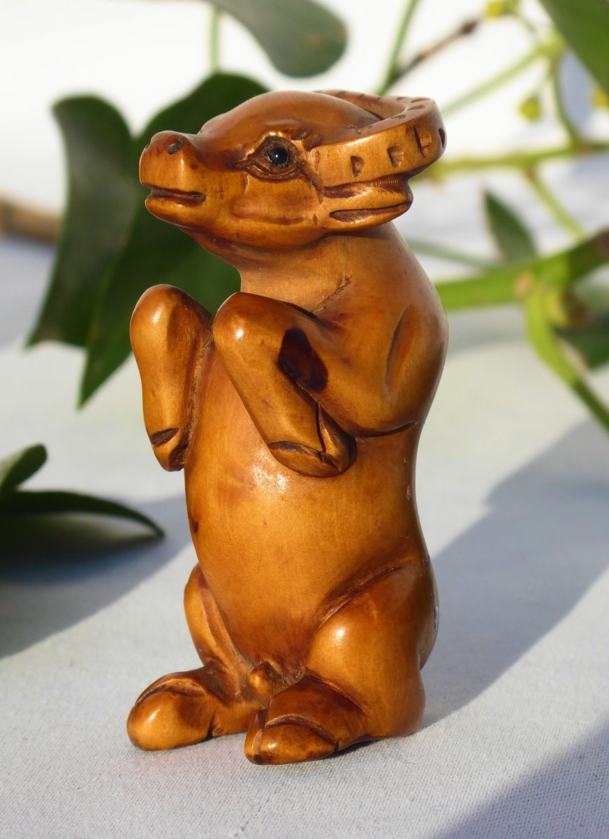 Netsuke En Bois Sculpté , Yeux En Sulfure , Sujet Animalier , Buffle Début XXe Siecle