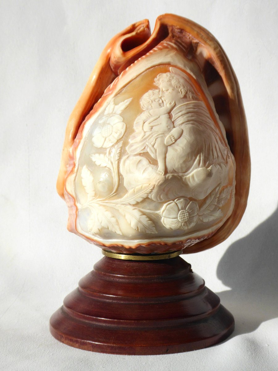 Coquillage Sculpté Type Camée Objet De Curiosité Style Antique Scène Religieuse Lampe Veilleuse
