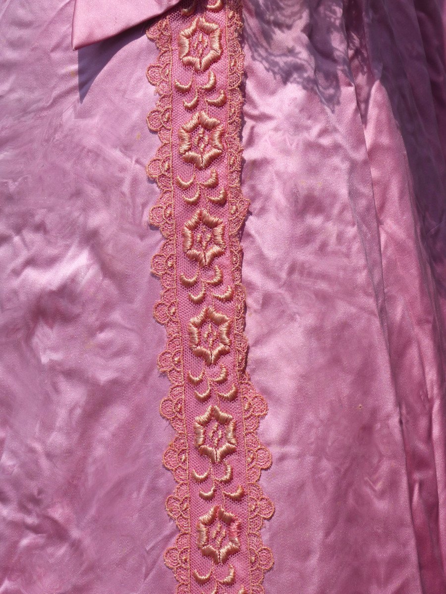 1910 Day Dress, Belle Epoque, Pink Silk, Old Fashion Lace Costume Titanic-photo-1