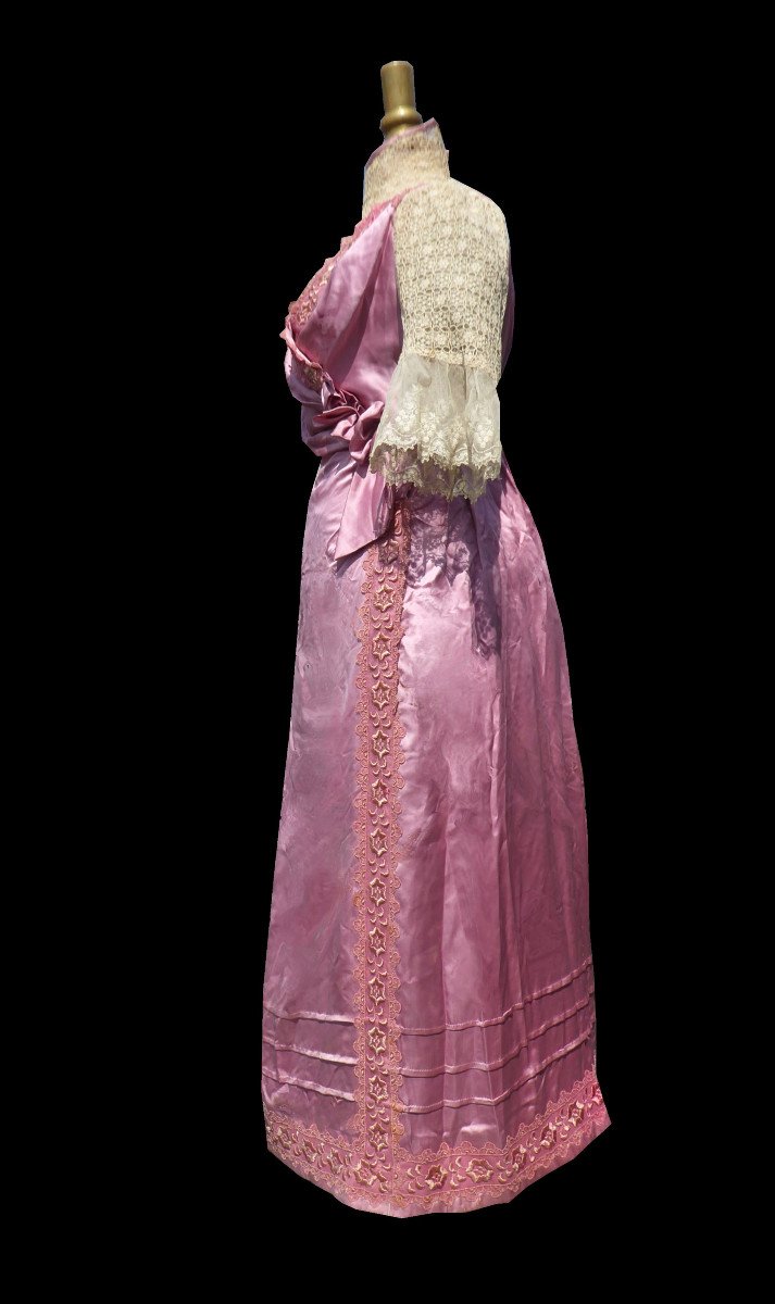 1910 Day Dress, Belle Epoque, Pink Silk, Old Fashion Lace Costume Titanic-photo-6