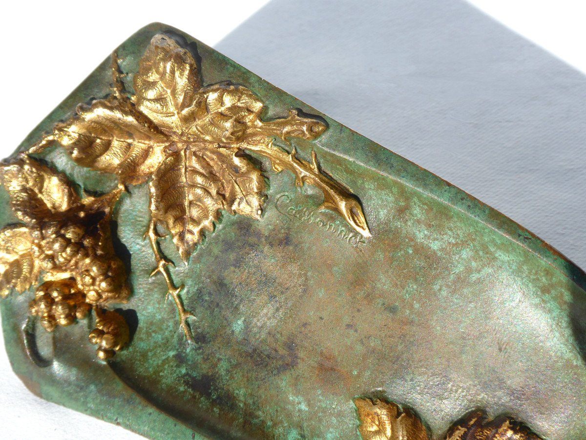 Empty Pocket In Bronze With Green & Gold Patina Signed Cassonnet, 1900 Art Nouveau Style Golden Desk-photo-1