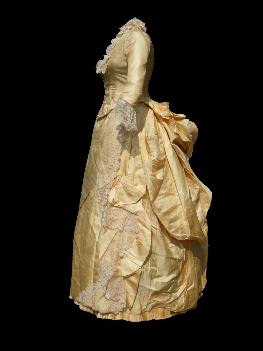 Robe De Reception / Soirée En Soie Jaune & Dentelle Epoque 1880 Modele à Tournure Costume XIXe-photo-4