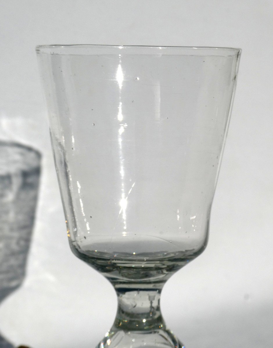 Verre à Vin à Pied En Verre Soufflé , époque XVIIIe Siecle , Modele Dit Bourguignon , 18e-photo-2