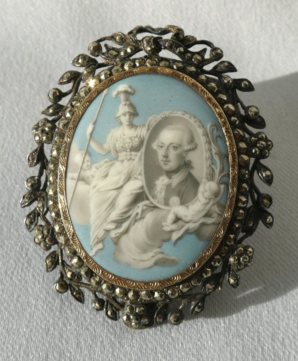 Broche Pendentif époque XVIIIe Portrait De l'Empereur Joseph II Or Argent émail Bijou Miniature