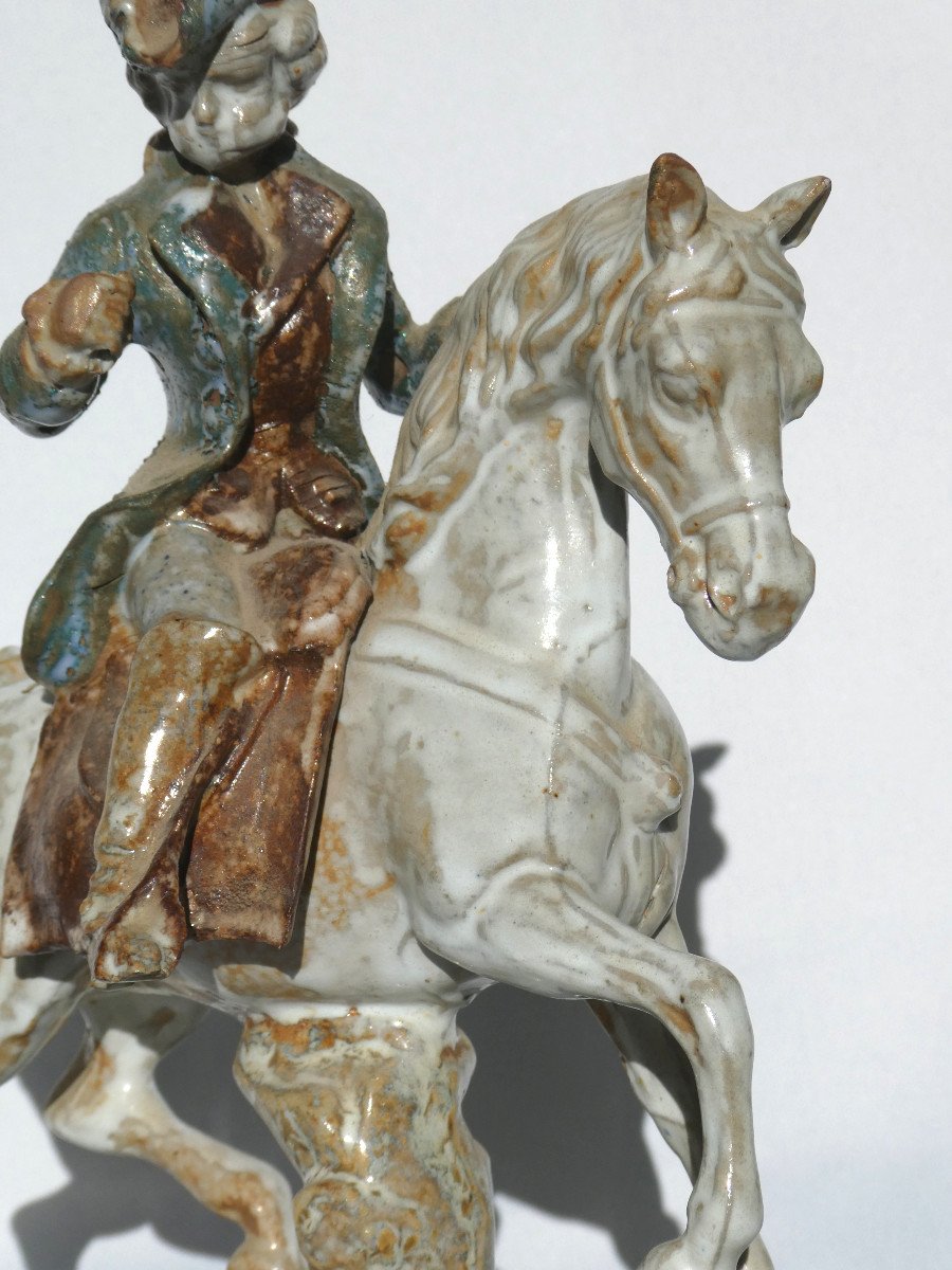 Sculpture Equestre En Grés Flammé , Jeune Marquis Sur Cheval Frederich II De Prusse XIXe -photo-1