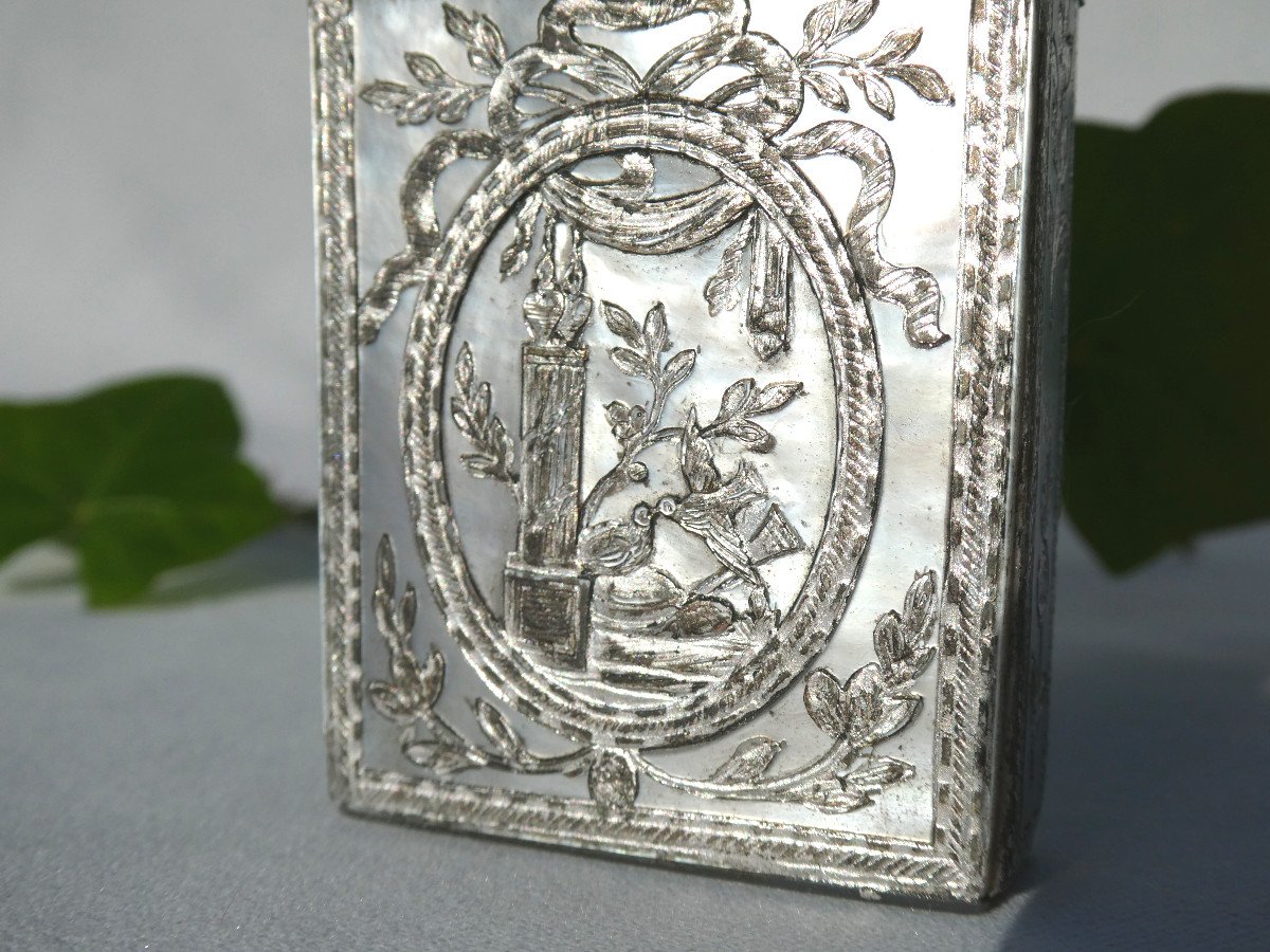 Souvenir Of Friendship Case, Mother Of Pearl & Silver, Louis XVI Style Eighteenth Century Period Ball Book-photo-2