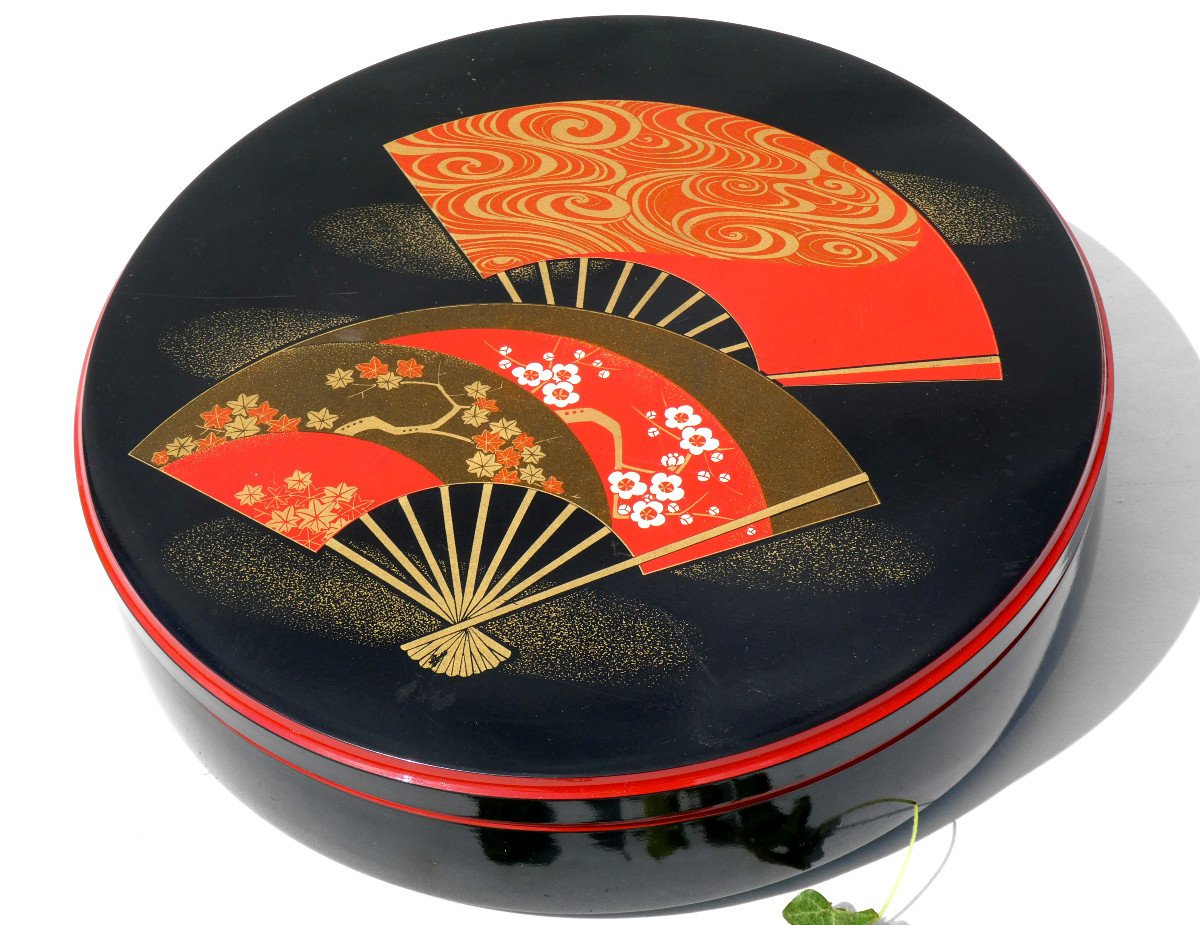 Chinese Lacquer Box Art Deco Model Chocolate / Confectionery Decor Japanese Fans 1930