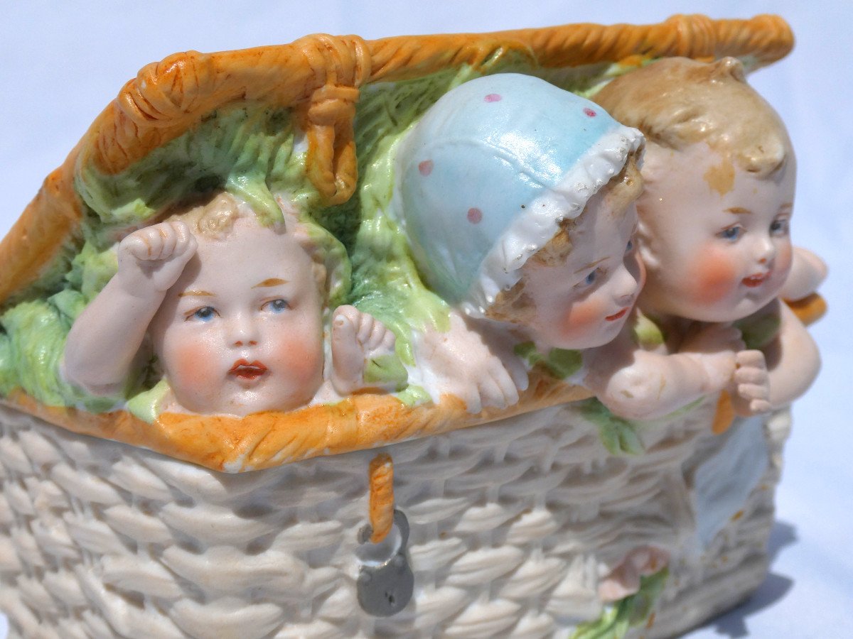 Boite En Biscuit d'époque 1890 , Bébés De Piano Heubach XIXe , Enfants Dans Un Panier , Poupée , Bébé-photo-1