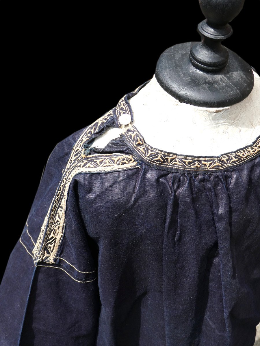 Blaude / Child's Biaude Norman Folk Costume, Embroidered Festive Blouse In Glazed Linen Nineteenth-photo-2