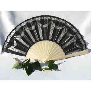 1890 Fan, Pastilles Decor, Empire Style, 19th Century Half Mourning Fashion Accessory