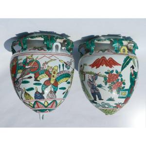 Paire De Vases Suspensions En Faience , Chine Famille Verte , Jarres à Orchidées XIXe , Vase