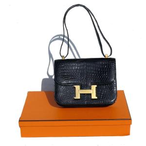 Porosus Crocodile Shoulder Bag Signed Hermes Paris, Constance Model, Leather 1970