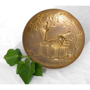 Coupe En Bronze Doré , Fonte Ferdinand Barbedienne , Signée Levillain , Décor Mythologique XIXe retifes tiva dies