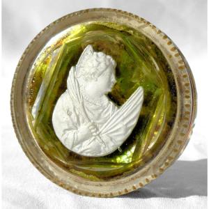 Reliquaire En Cristallo Cerame Epoque 1820 Sulfure Cristallo-cérame Baccarat XIXe Paperolles , Sainte Eulalie