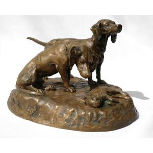 Sculpture En Bronze Patiné , Sujet Animalier , Deux Chiens De Chasse époque XIXe Siecle , Signé