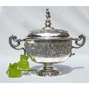 Large Tureen In Solid Silver, Renaissance Style, 19th Century Period, Center Table 
