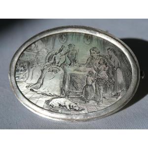 BROCHE EN NACRE gravée XIXE , scène de famille époque Napoléon iii , bijou , Levrier