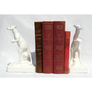 PAIRE DE SERRE LIVRES EN FAIENCE BLANCHE EPOQUE ART DECO , kangourous , Onnaing 1920 France