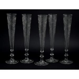 Set Of 6 Baccarat Engraved Crystal Flutes, 19th Century, For Vodka, Liqueur, And Other Drinks. 