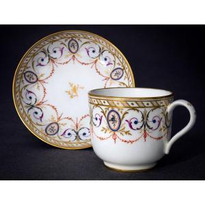 Cup And Saucer, Neoclassical Porcelain, 18th Century, Paris Porcelain 1790 Louis XVI