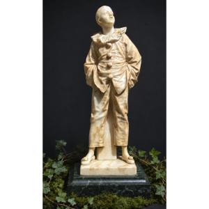 Sculpture En Albatre , Jeune Pierrot , Comedia Del Arte , Socle Marbre Vert De Mer , 1900 