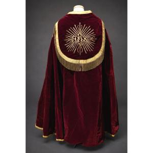 Important Liturgical Cape In Bordeaux Silk Velvet And Gold Braids - 19th Century , Costume