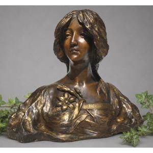Buste féminin en plâtre patiné  Signé E. Jacobs Époque Art nouveau , jeune Femme Aux Lys XIXE