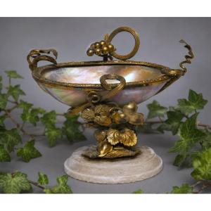 Baguier en nacre, bronze doré & albâtre – Époque Napoléon III , XIXe Dieppe , Vide Poche
