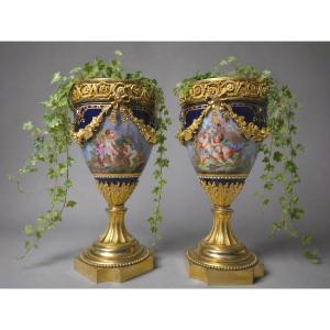 Paire de Vases En Porcealaine De Sevres Epoque Napoléon III Signé Abel Schilt , 1870 , Angelot