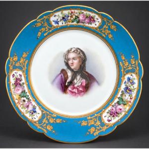 Assiette Royaliste En Porcelaine Style Sevres , Portrait De La Reine Marie Leszczynska XIXe