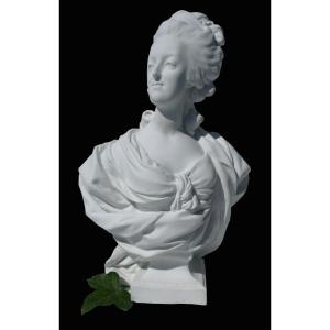 Buste En Biscuit Naturel , Reine De France Marie Antoinette d'Apres Pajou Style XVIIIe Sevres