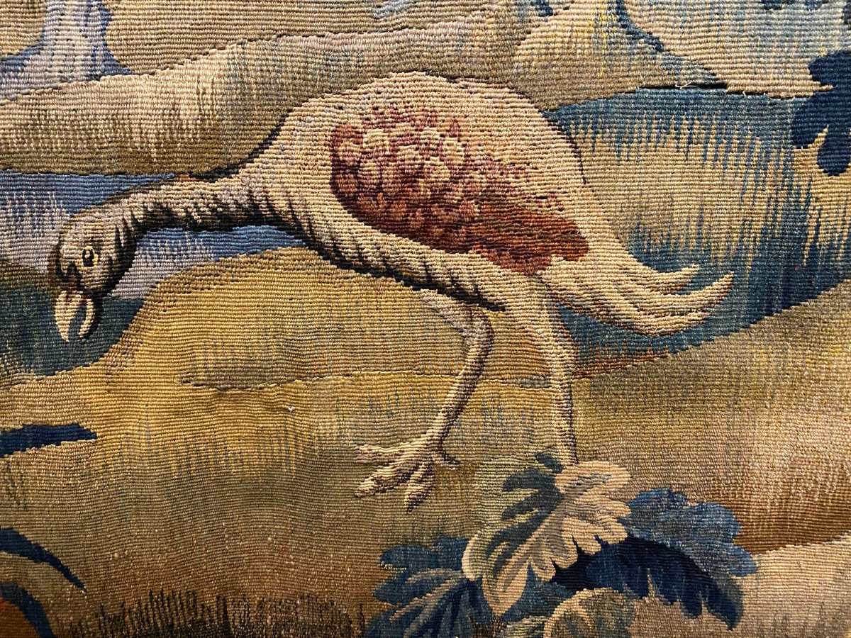 Grande tapisserie d&rsquo;Aubusson au d&eacute;cor de volatiles dans un sous bois-photo-3