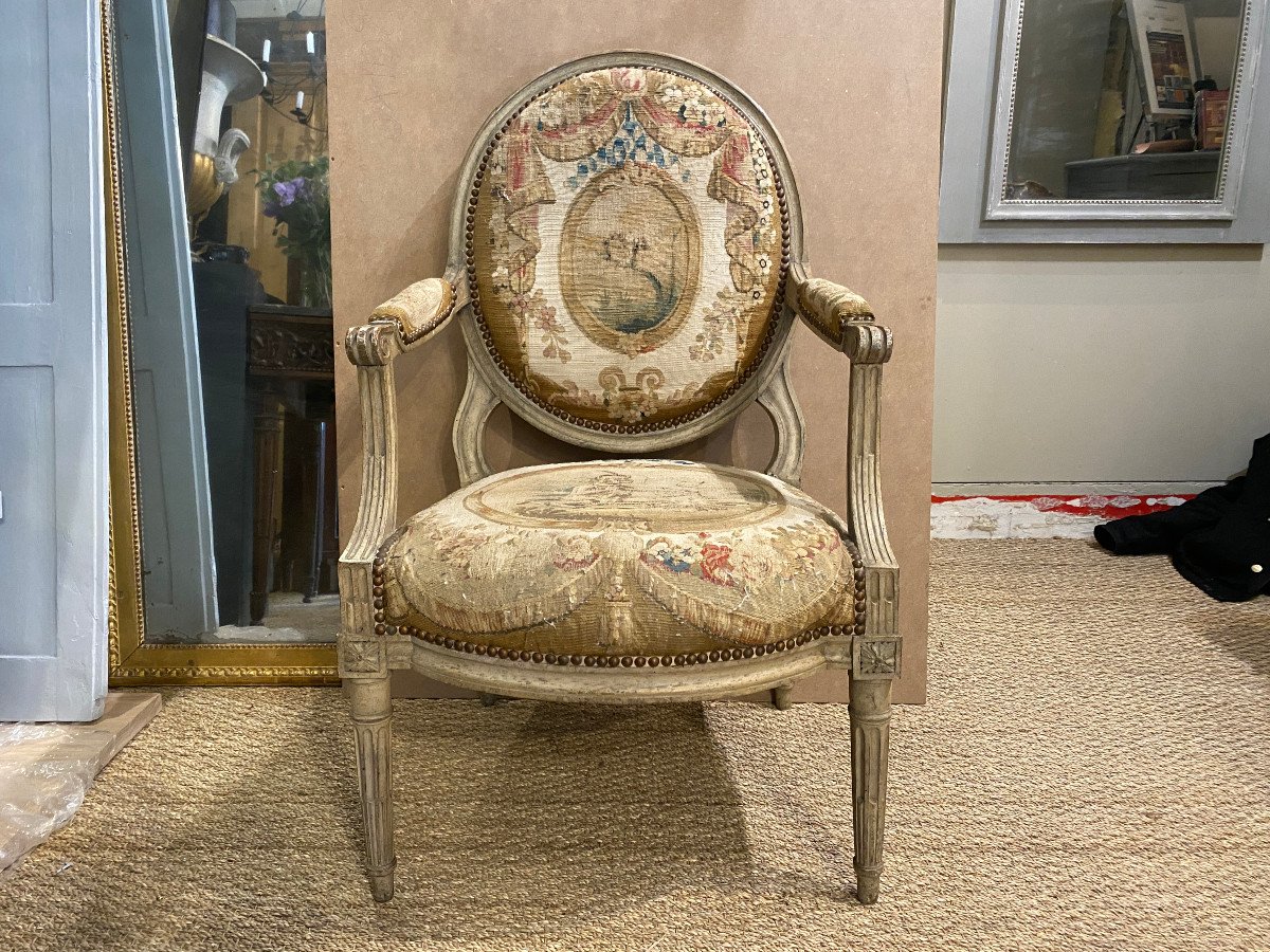 Élégante suite de six larges fauteuils à dossiers plats recouvert de tapisseries-photo-2