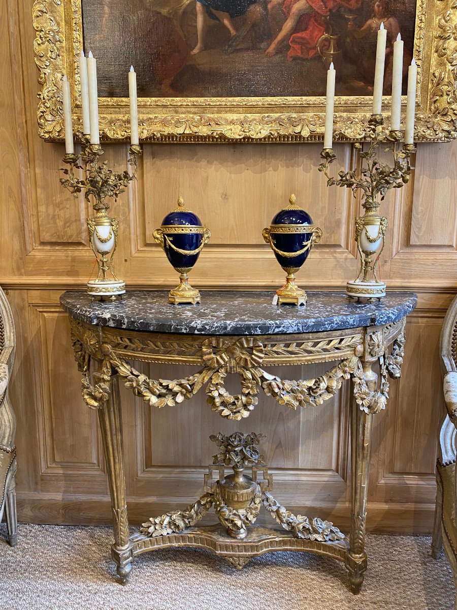 Console d’époque Louis XVI en bois sculptée et doré de forme demie lune-photo-2