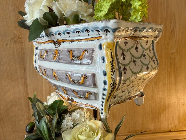 Paire de commodes piques fleurs en faïence Auxeroise d’époque XVIII eme-photo-3
