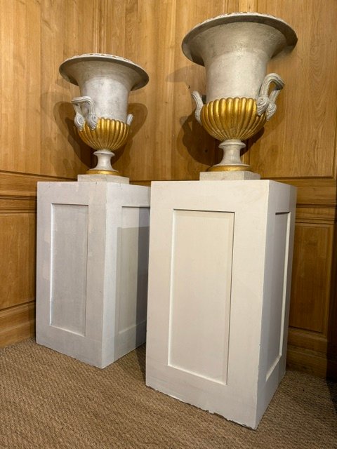 Paire de vases Médicis patinés et dorés d’époque XIX-photo-3