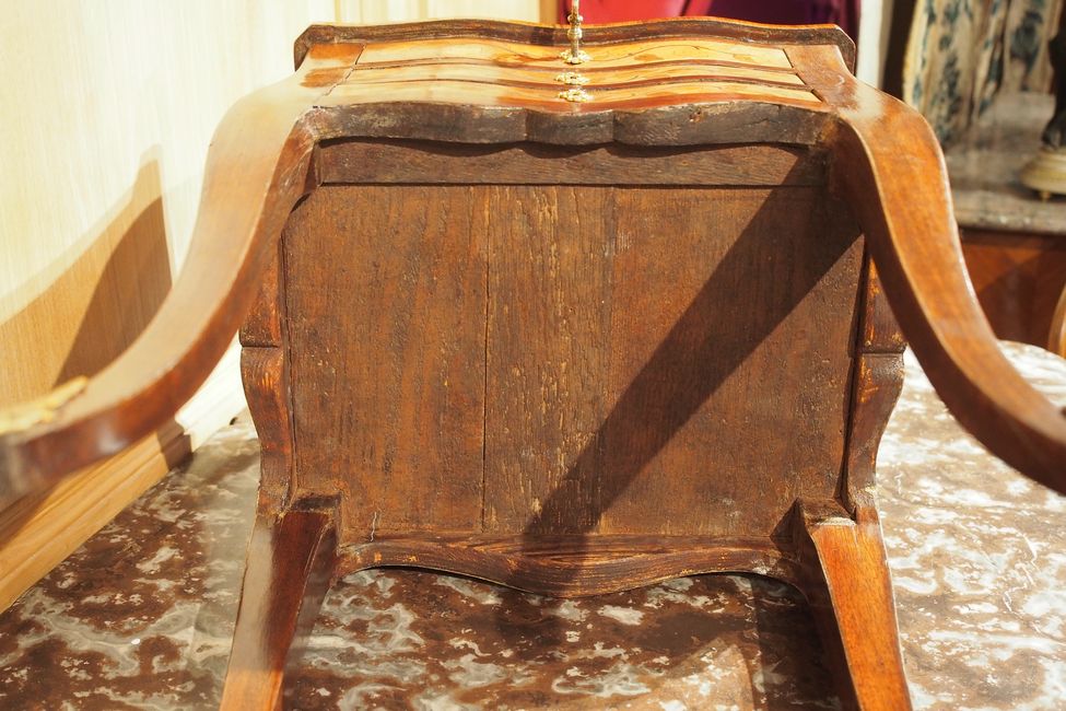 Table &agrave; toutes faces d&rsquo;&eacute;poque Louis XV-photo-1