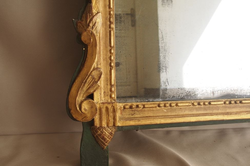 Glace Louis XVI en bois sculpté et doré-photo-3