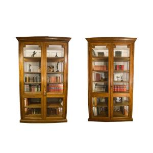 Important Pair Of Bookcases With Natural Oak Woodwork