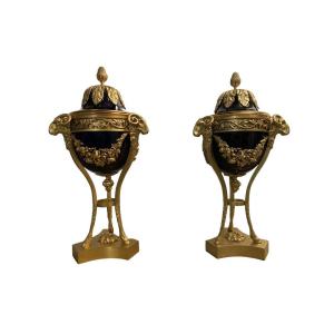 Large Porcelain Casserole Dishes In Kiln-blue And Gilded Bronze, Decorated With Ram's Heads