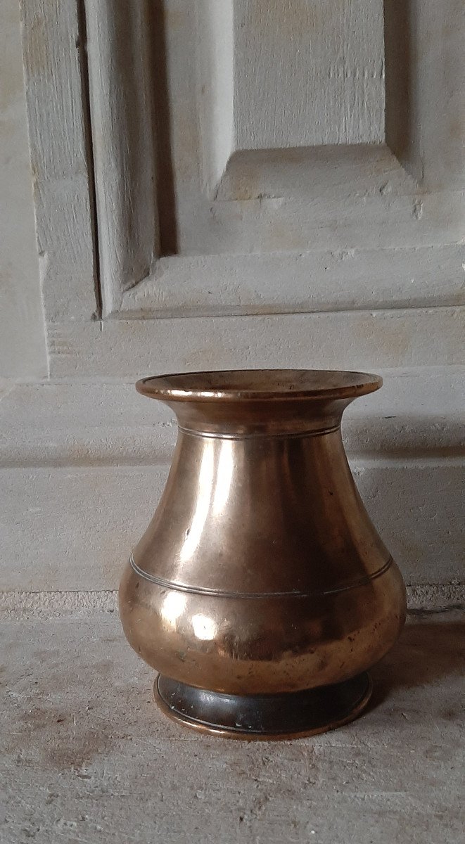 Small Pot, 17th Century.