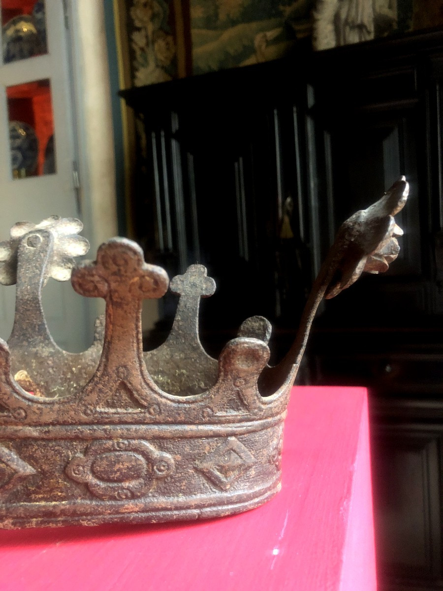 Crown, 18th Century.-photo-4